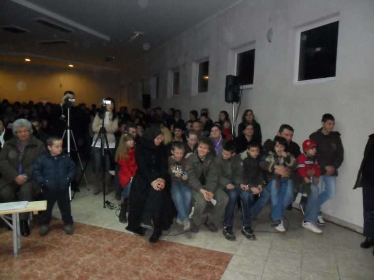 Predstava E Moj Svite Rodilo Se Dite