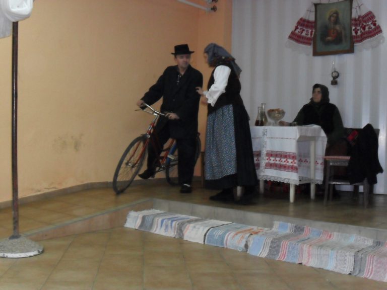 Predstava E Moj Svite Rodilo Se Dite