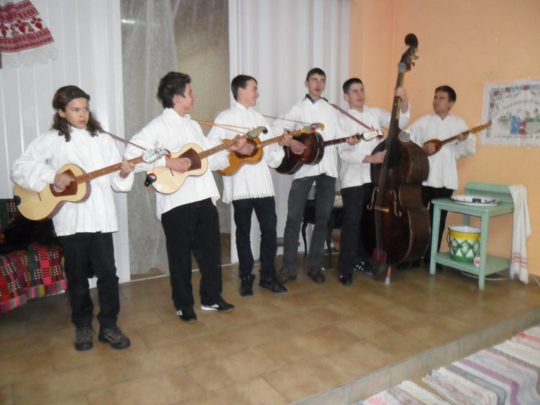 Predstava E Moj Svite Rodilo Se Dite