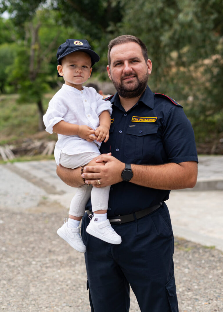 Ispracaj Zupnika Tomislava Dokoze u Srednjem Lipovcu