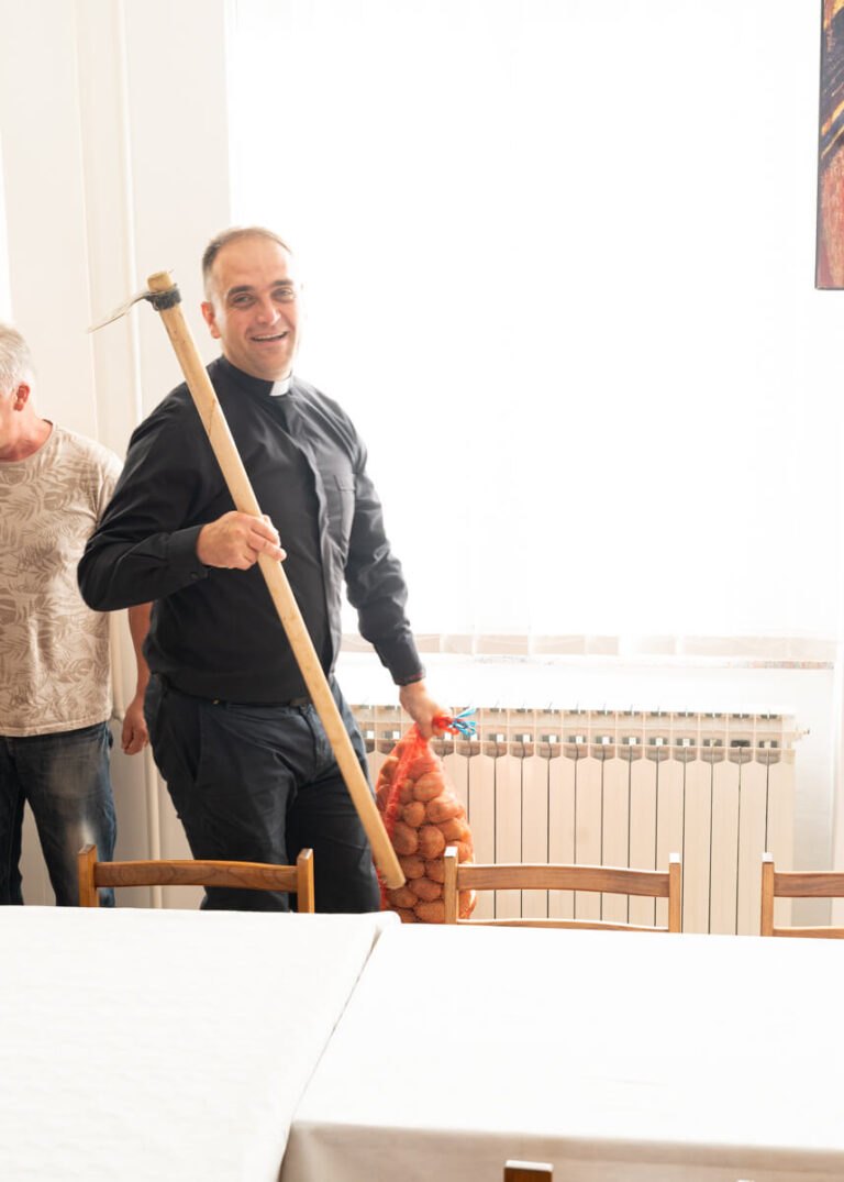 Izlet u Slatinu - posjet župnika Tomislava Dokoze