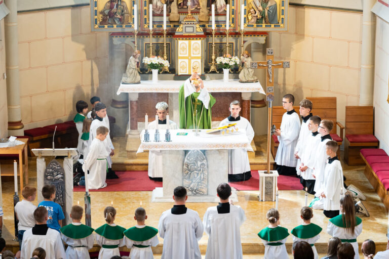 Izlet u Slatinu - posjet župnika Tomislava Dokoze